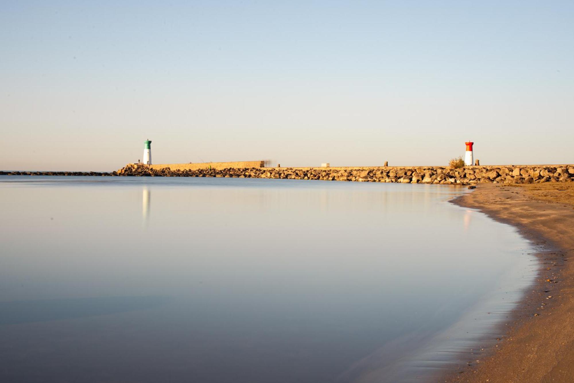 Mon P'Tit Hotel Le Grau-dʼAgde Exteriör bild